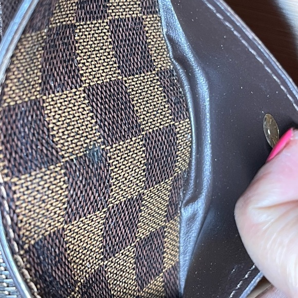 Louis Vuitton Damier Ebene Alexandra Wallet - Picture 12 of 15